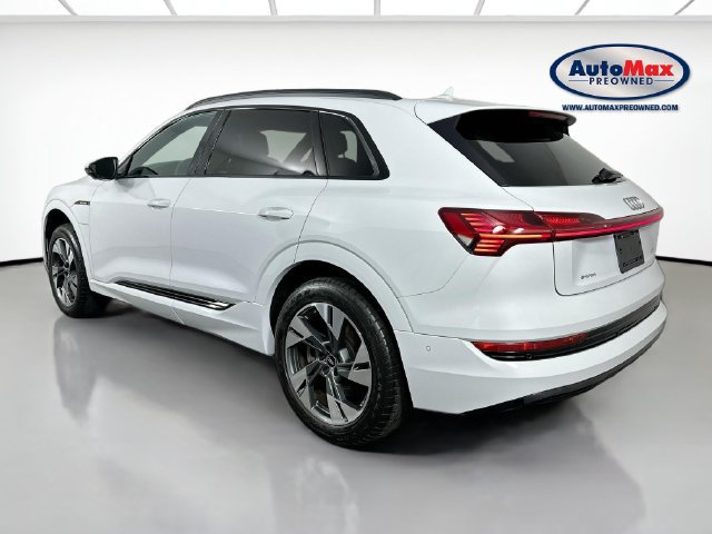 Used 2022 Audi e-tron Premium w/ Convenience Plus Package AWD/4WD image 6