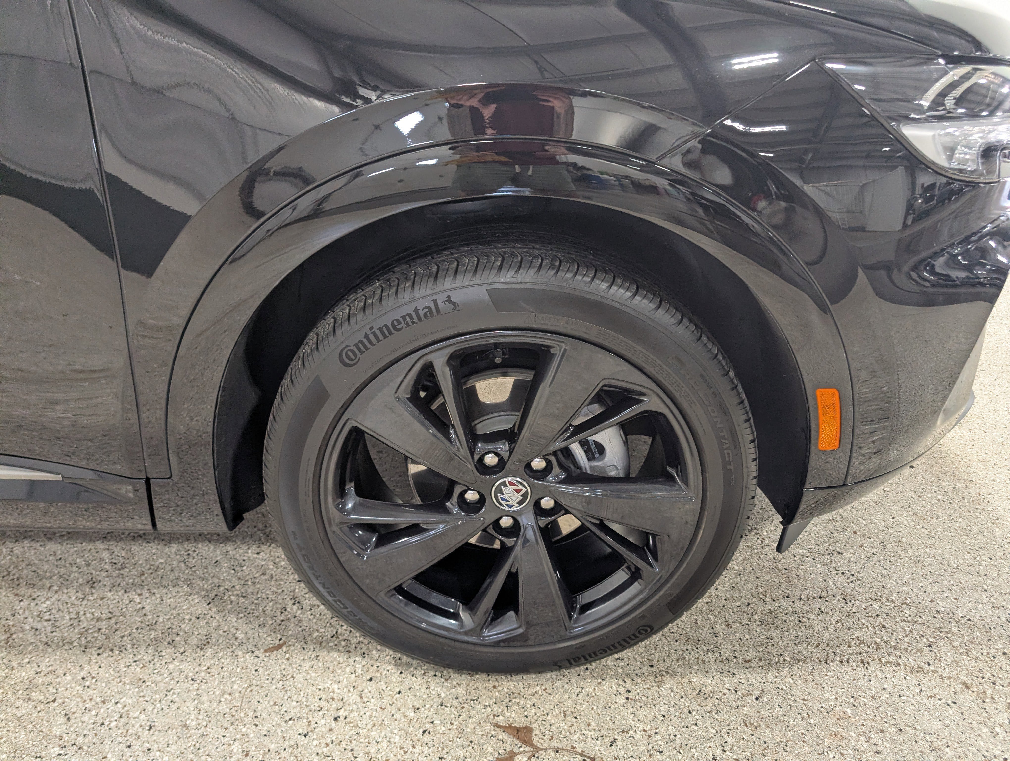 Used 2023 Buick Envision Essence w/ Sport Touring Package AWD/4WD image 12