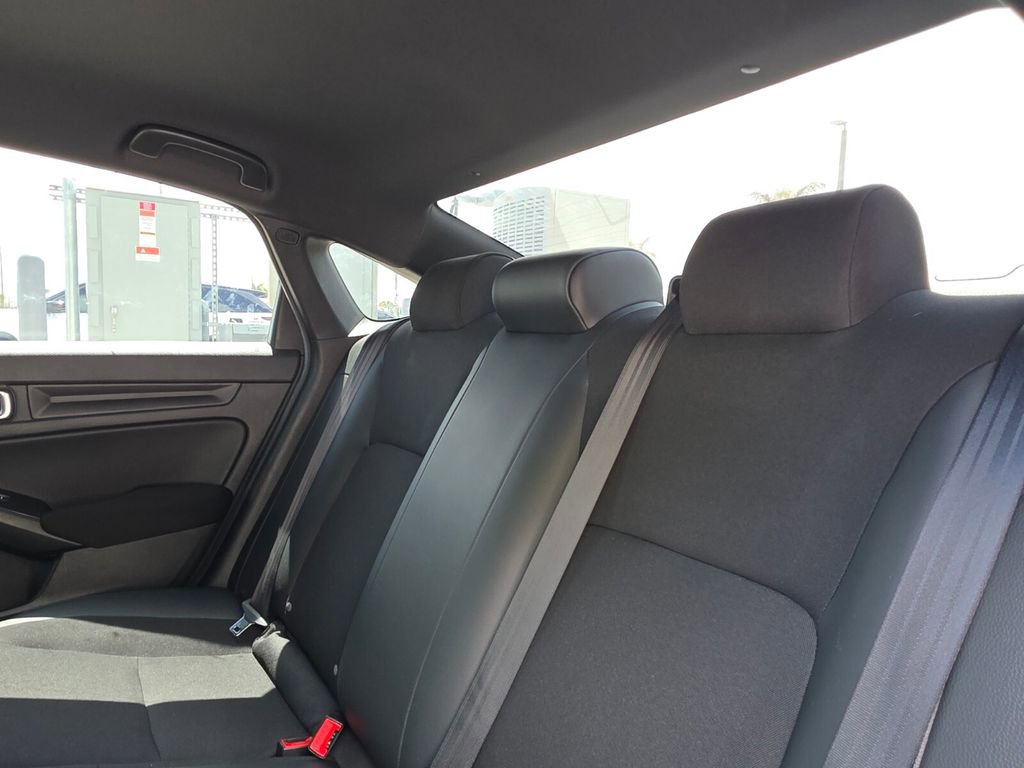 Used 2024 Honda Civic Sport image 16