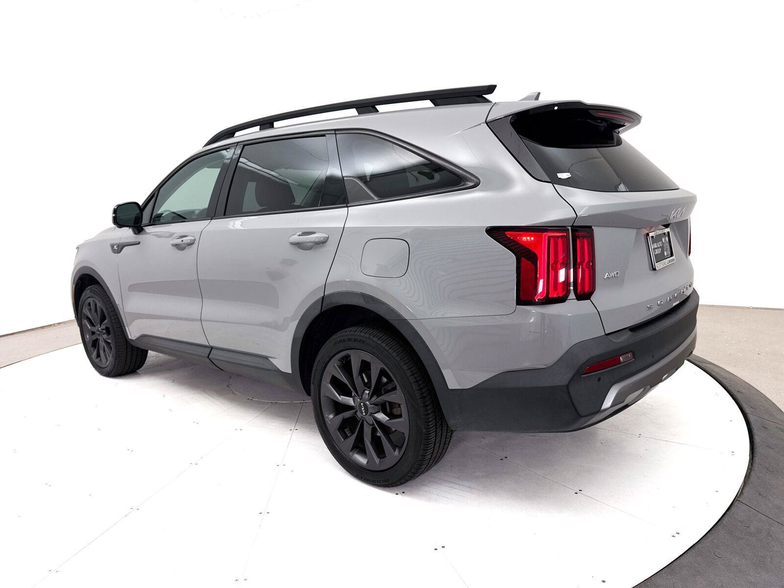 Used 2022 Kia Sorento SX Prestige w/ Rust Color Package AWD/4WD image 19