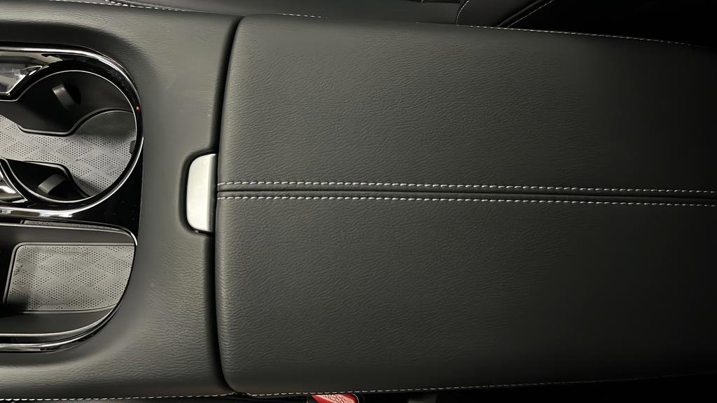 Used 2025 Nissan Murano SV AWD/4WD image 19