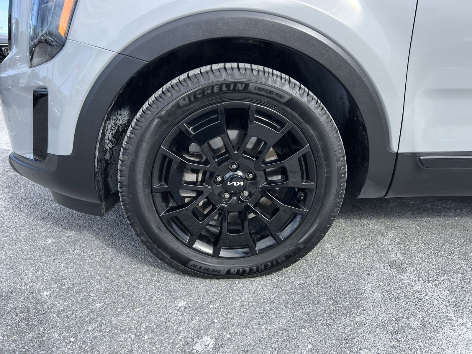 Used 2022 Kia Telluride SX w/ SX Prestige Package image 12