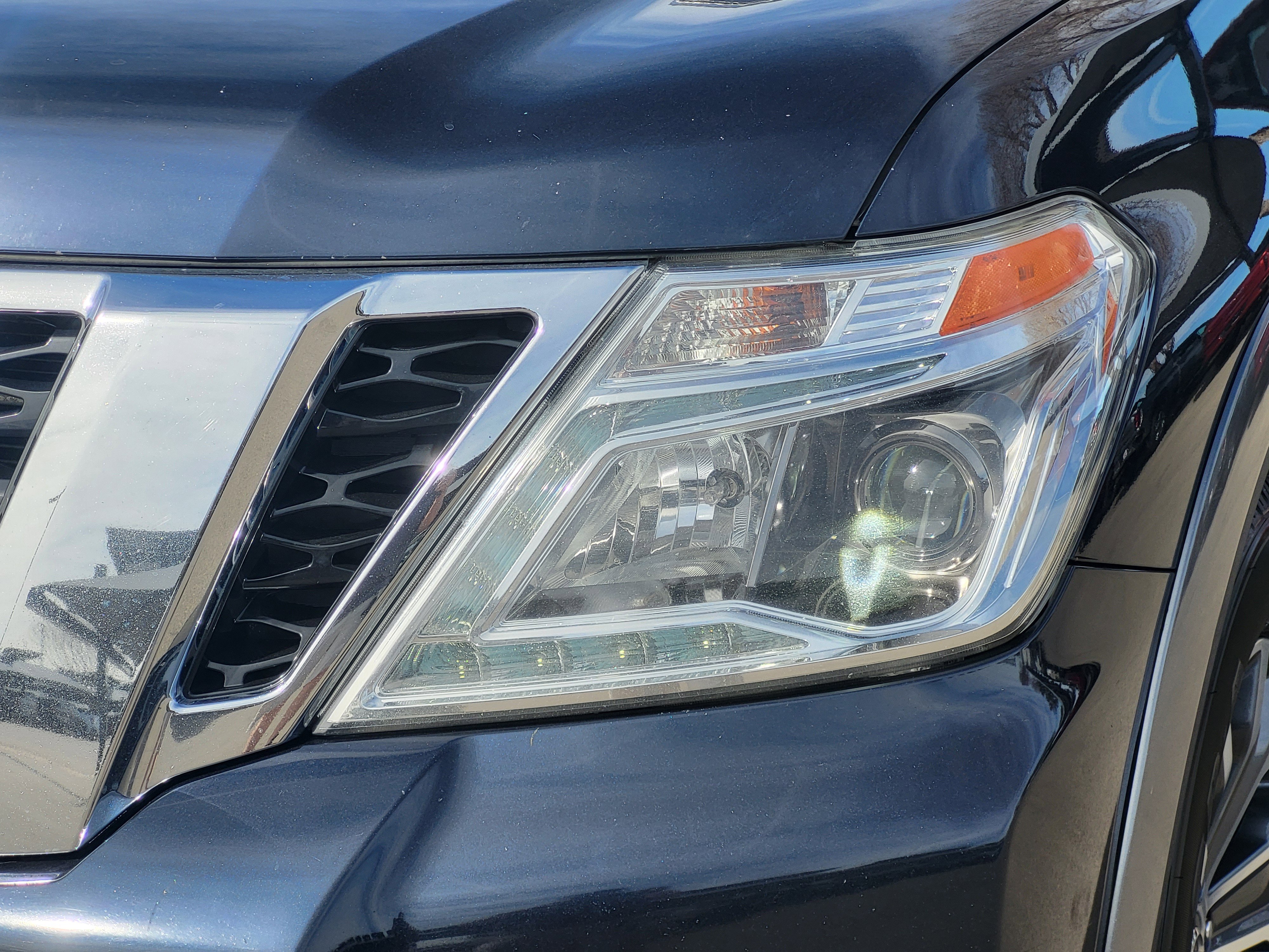 Used 2018 Nissan Armada SL w/ Moonroof Package image 8