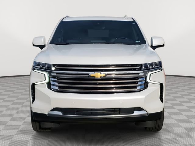 Used 2024 Chevrolet Suburban High Country AWD/4WD image 2