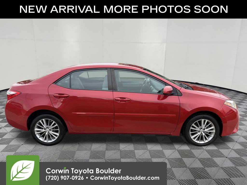 Used 2015 Toyota Corolla LE FWD image 9