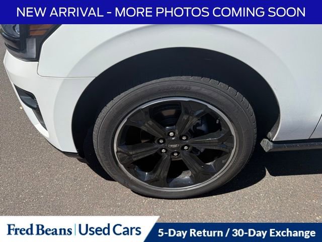 Used 2023 Ford Expedition Max Limited AWD/4WD image 4