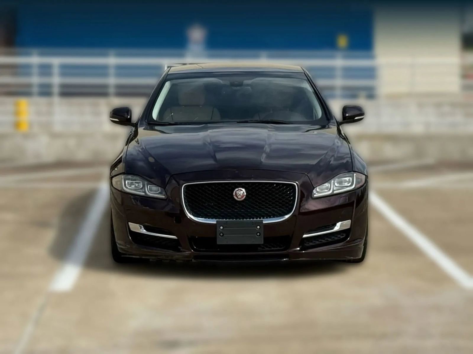 Used 2016 Jaguar XJ R-Sport image 2