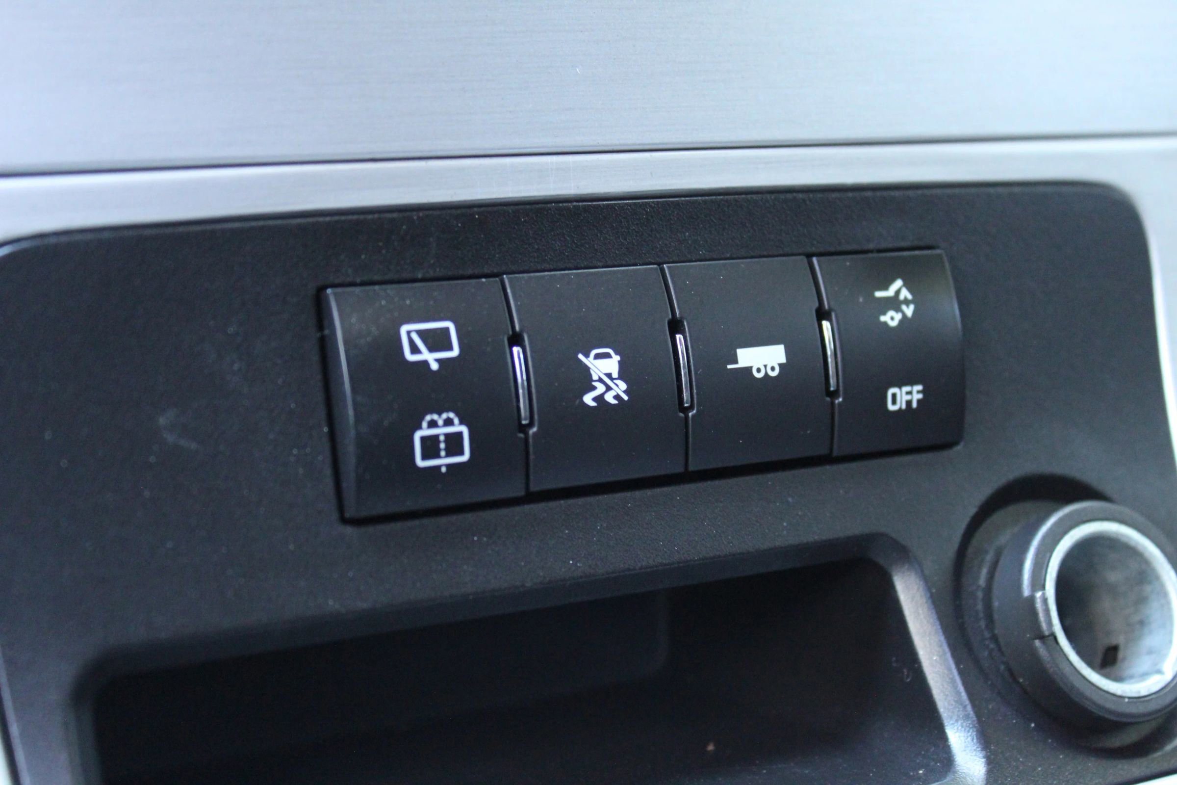 Used 2010 GMC Acadia SLE image 30