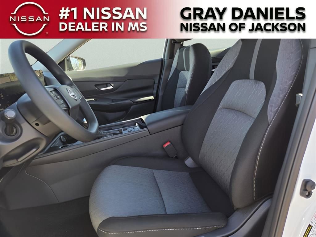 New 2026 Nissan Sentra SV w/ SV Convenience Package FWD image 10