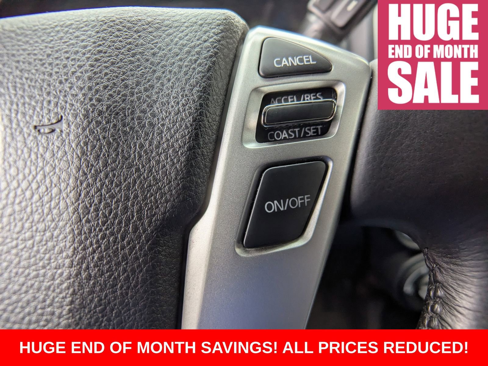 Used 2018 Nissan Titan SV w/ SV Convenience Package image 34