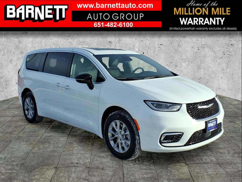 New 2026 Chrysler Pacifica Limited image 8