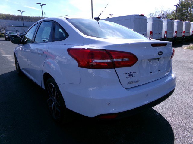 Used 2018 Ford Focus SEL w/ Cold Weather Package image 7