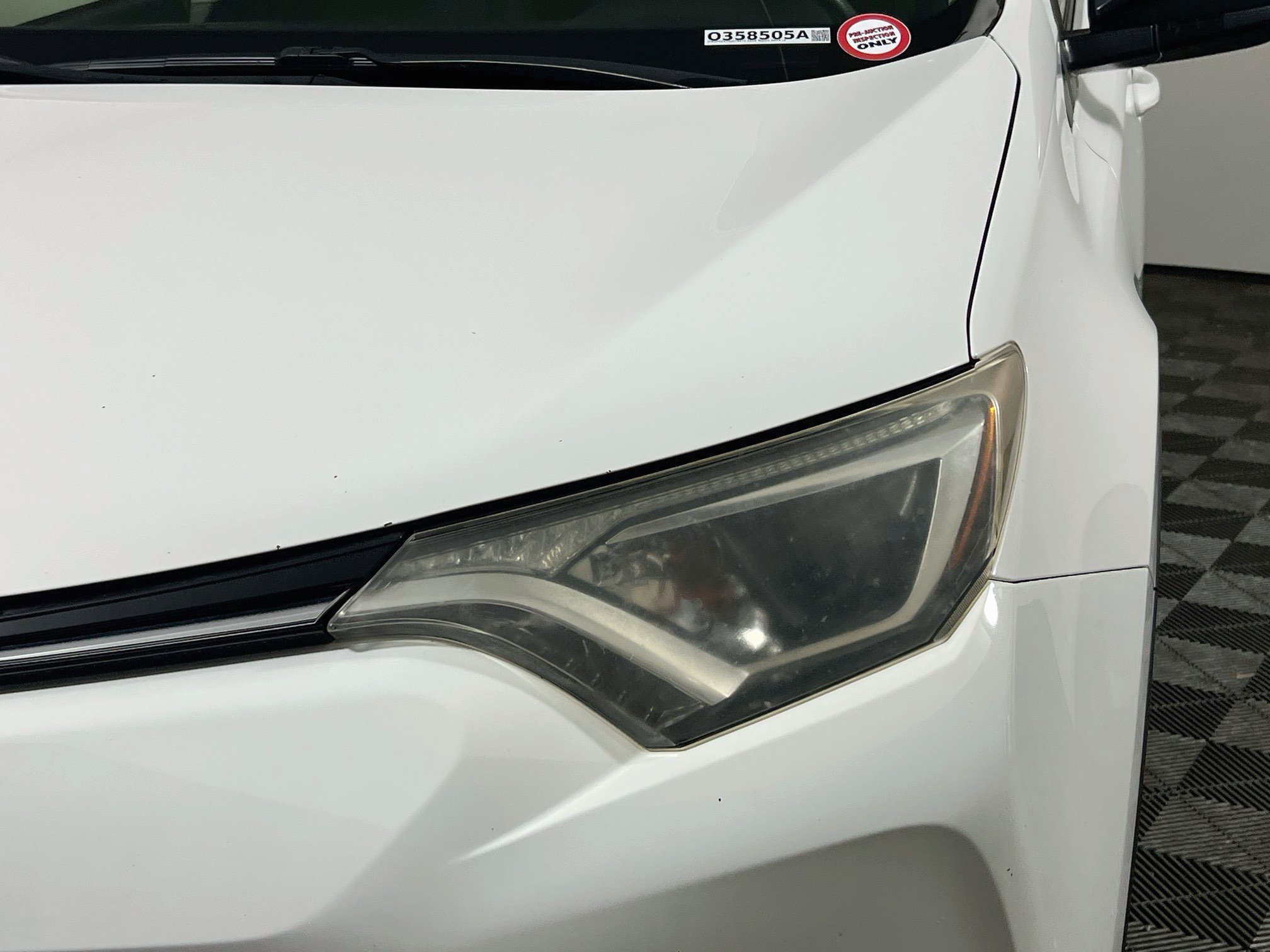 Used 2016 Toyota RAV4 LE FWD image 11