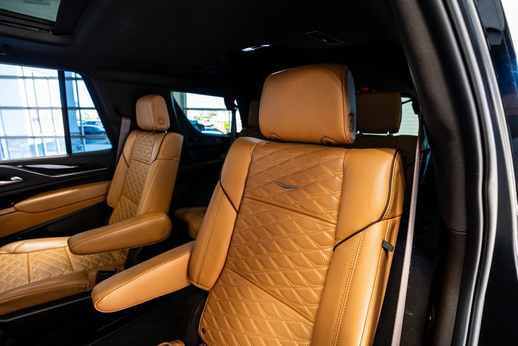 Used 2021 Cadillac Escalade Sport w/ Driver Assist Tech Package image 57