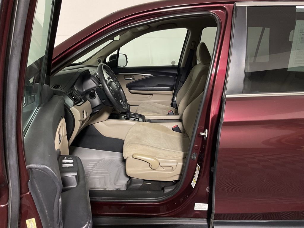 Used 2016 Honda Pilot LX image 19