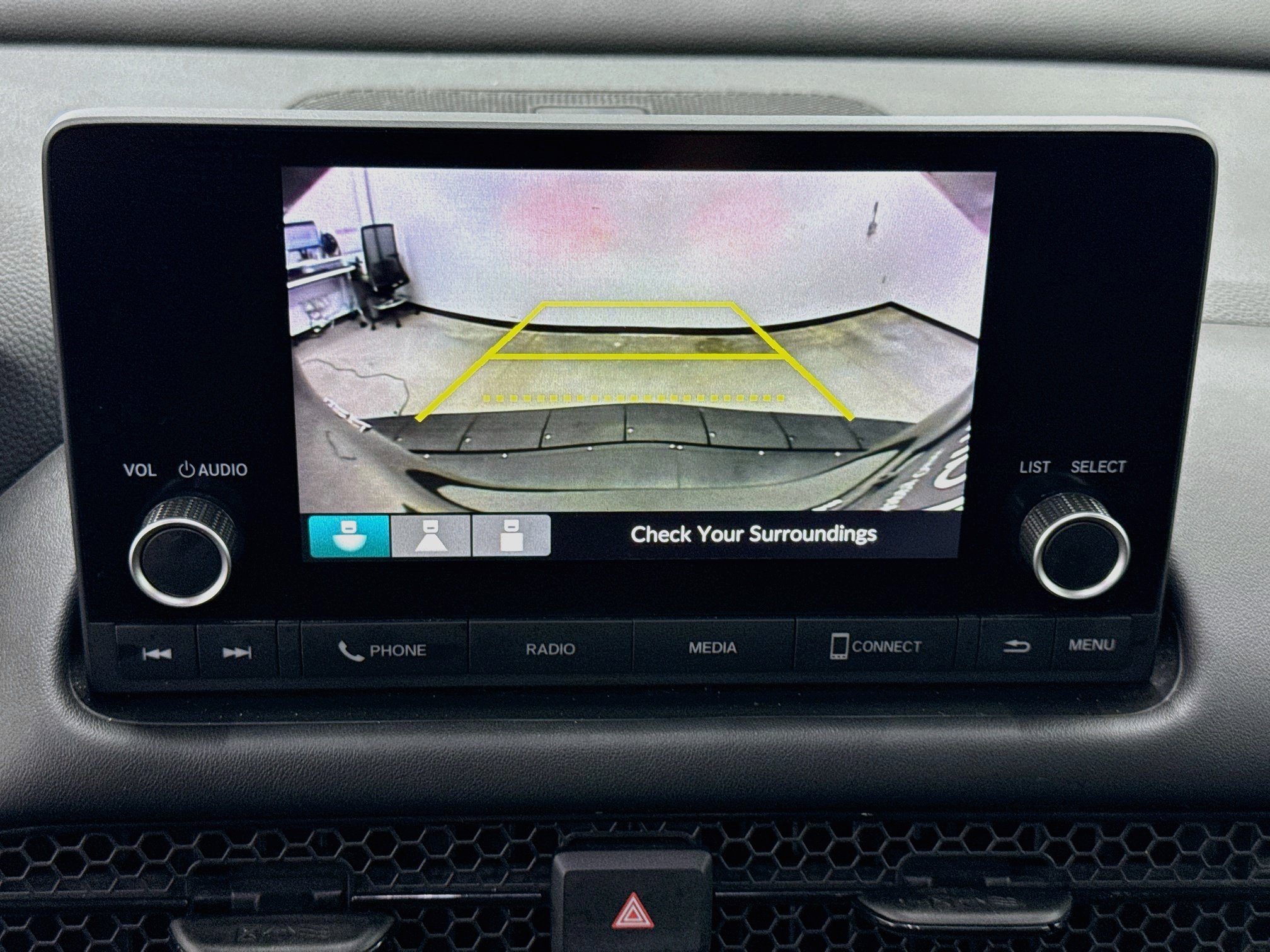 Used 2023 Honda HR-V LX image 21