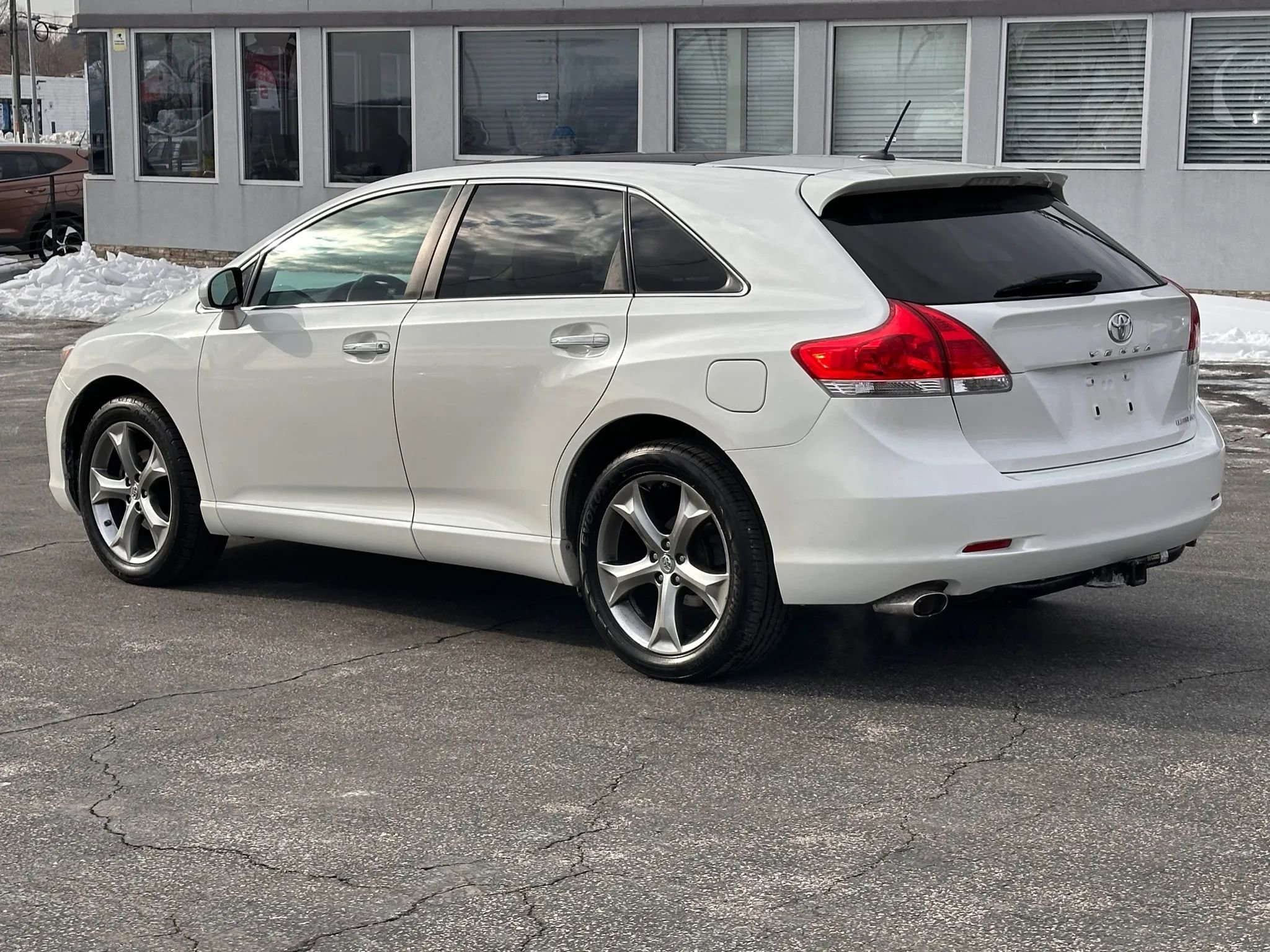 Used 2012 Toyota Venza Limited image 9