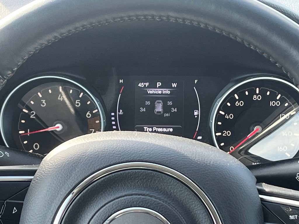 Used 2018 Jeep Compass Latitude w/ Cold Weather Group image 20