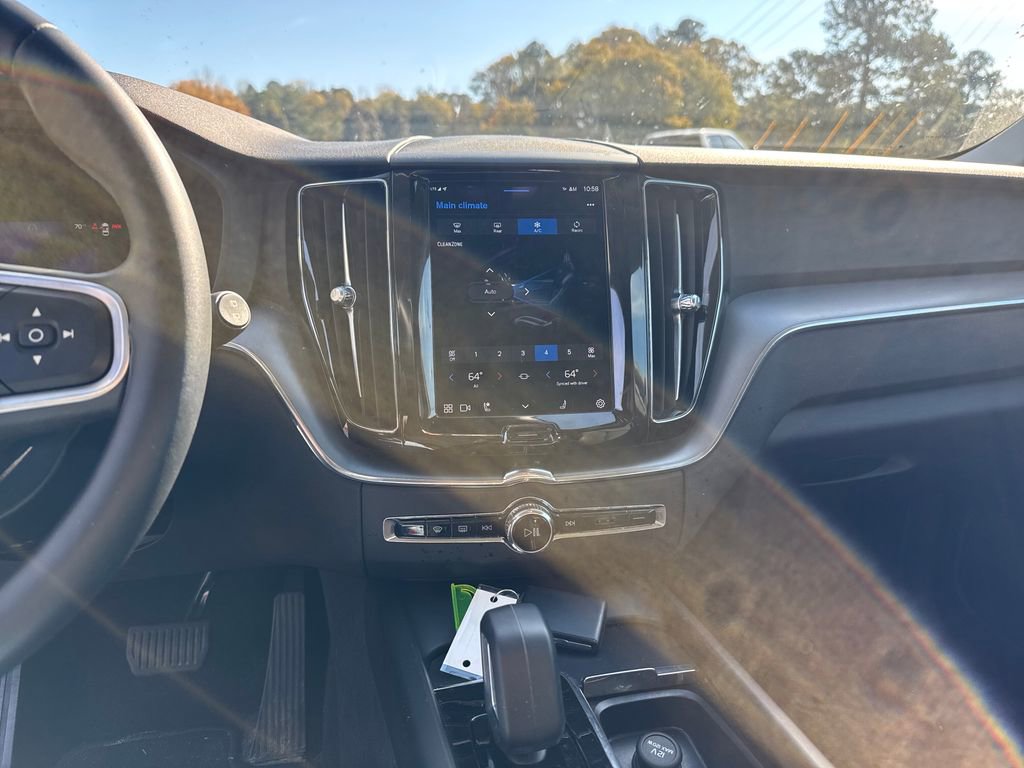 Certified 2023 Volvo XC60 B5 Core w/ Climate Package image 22