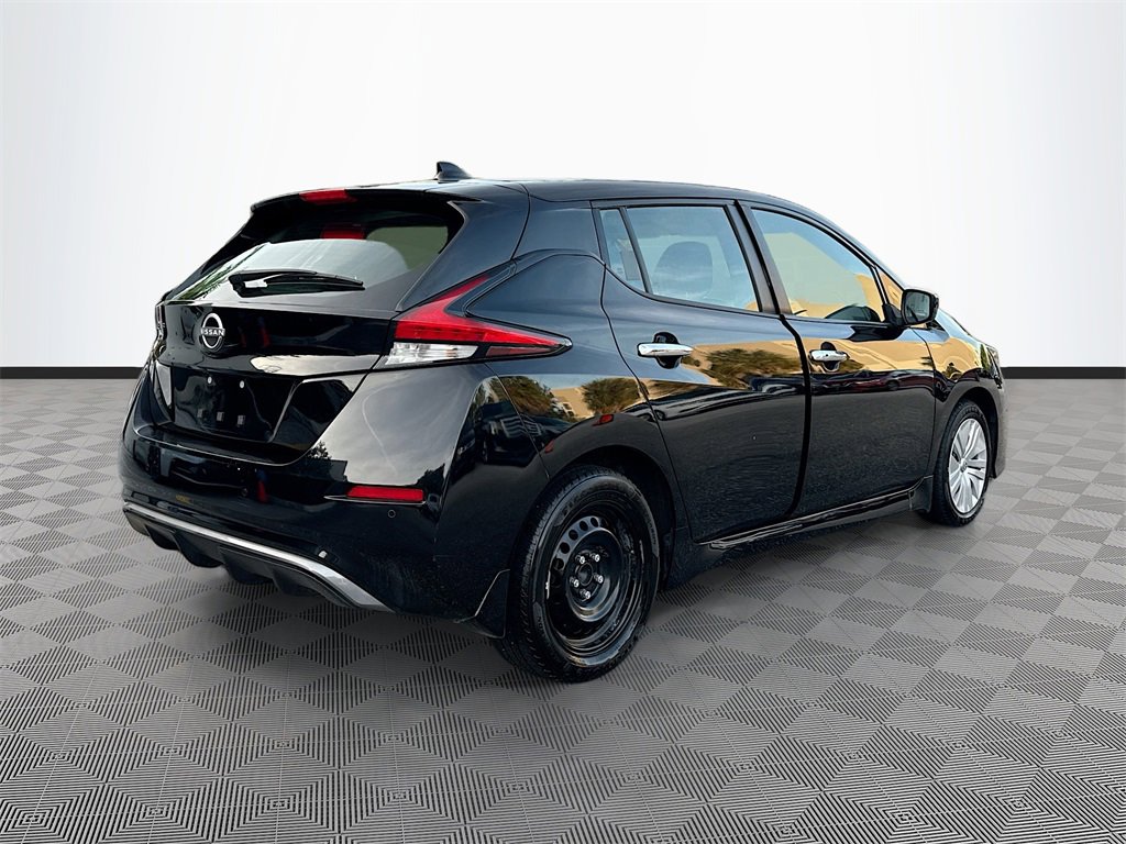 Used 2023 Nissan Leaf S image 6