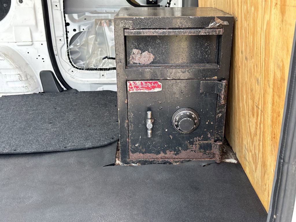 Used 2019 Nissan NV200 SV w/ Navigation Package FWD image 16