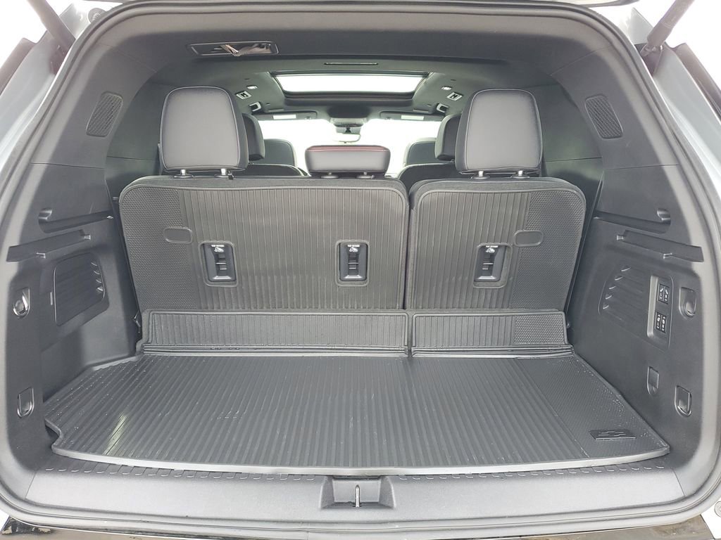 Used 2024 Chevrolet Traverse RS w/ LPO, Floor Liner Package image 31