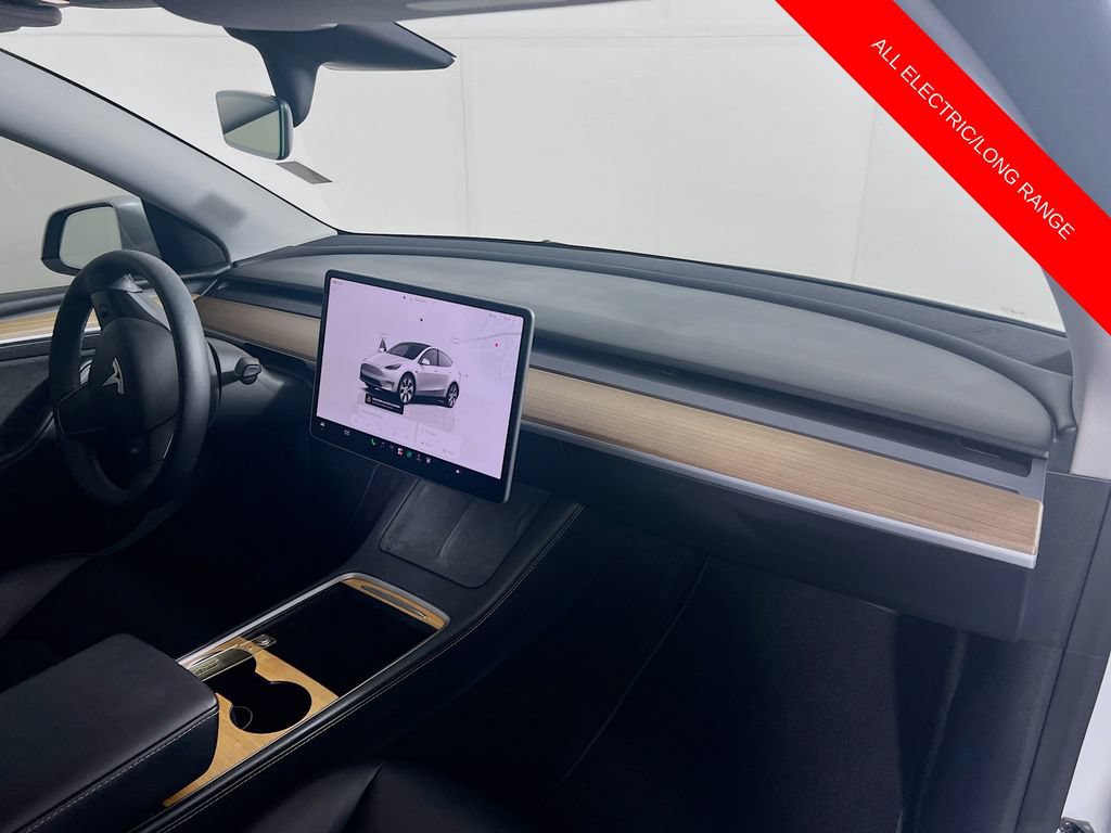 Used 2023 Tesla Model Y Long Range AWD/4WD image 29