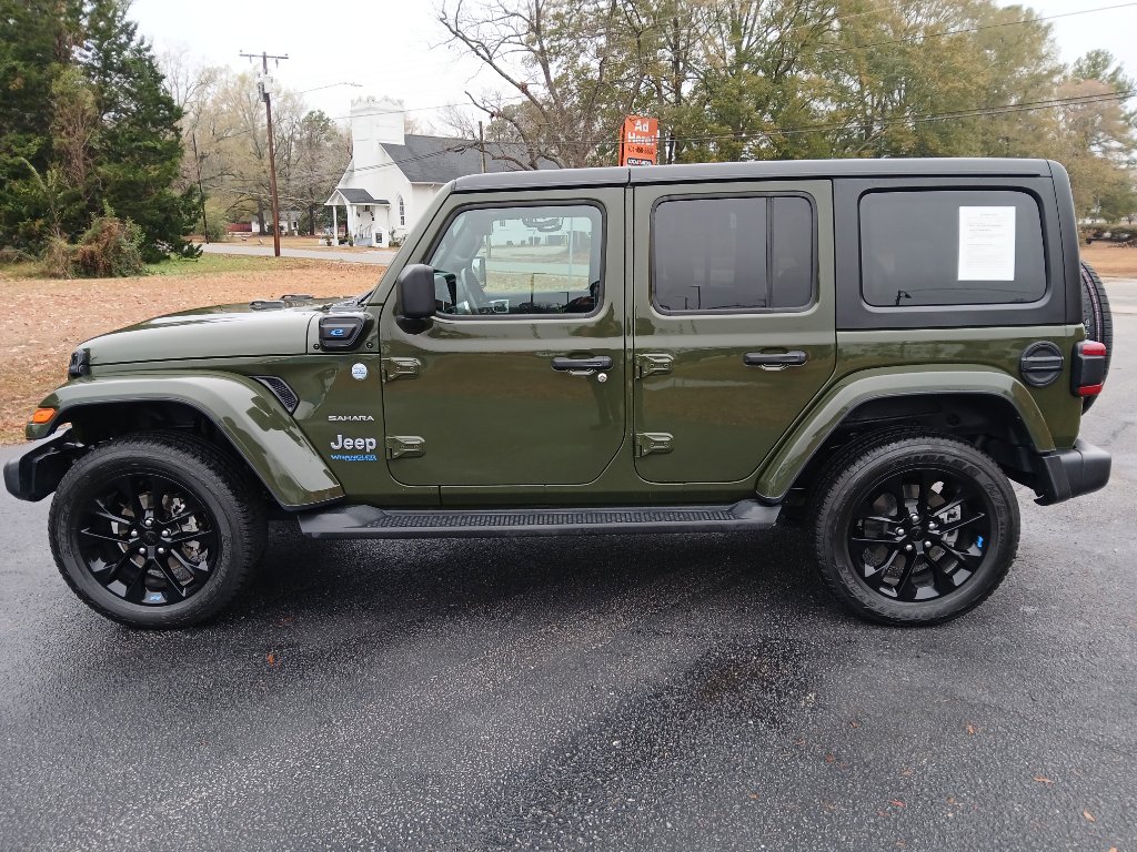 Used 2022 Jeep Wrangler Unlimited Sahara image 11