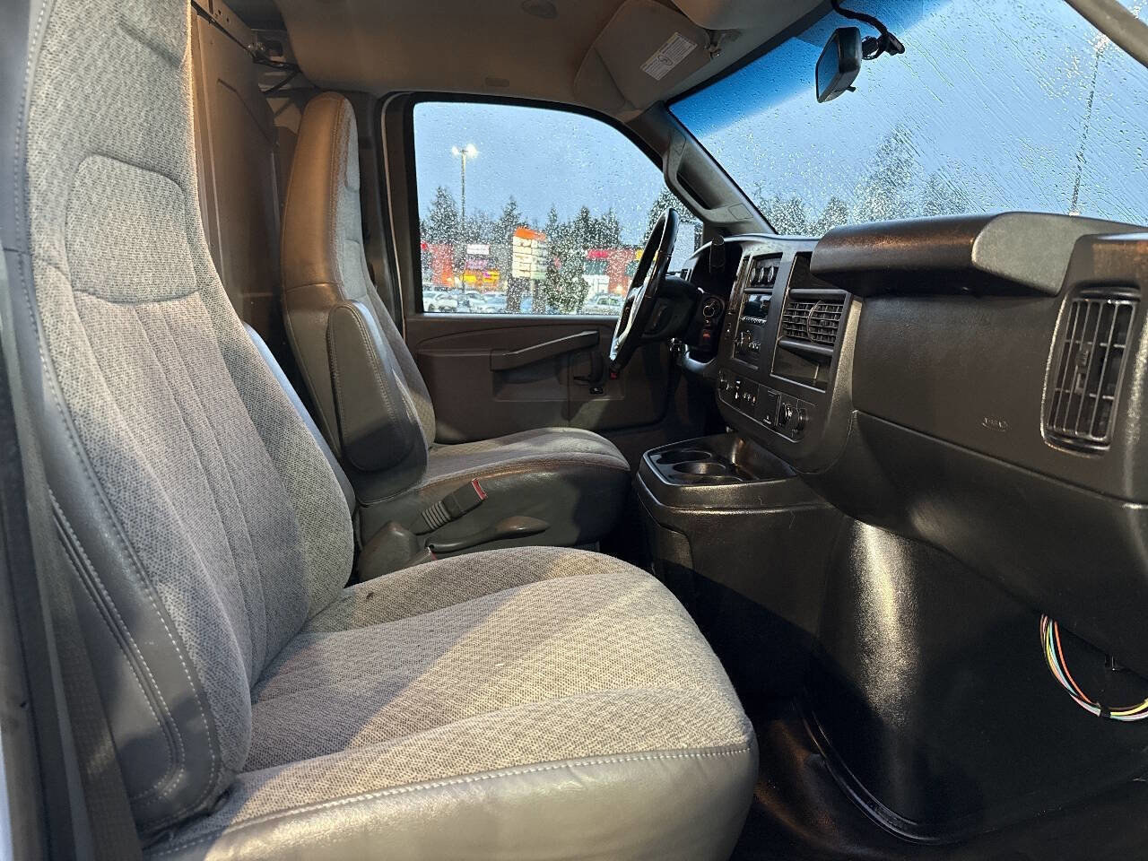 Used 2019 Chevrolet Express 3500 w/ Driver Convenience Package image 18