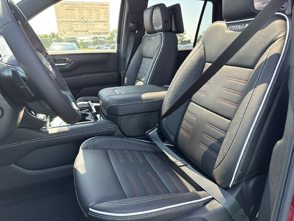 New 2026 GMC Yukon AT4 Ultimate AWD/4WD image 16