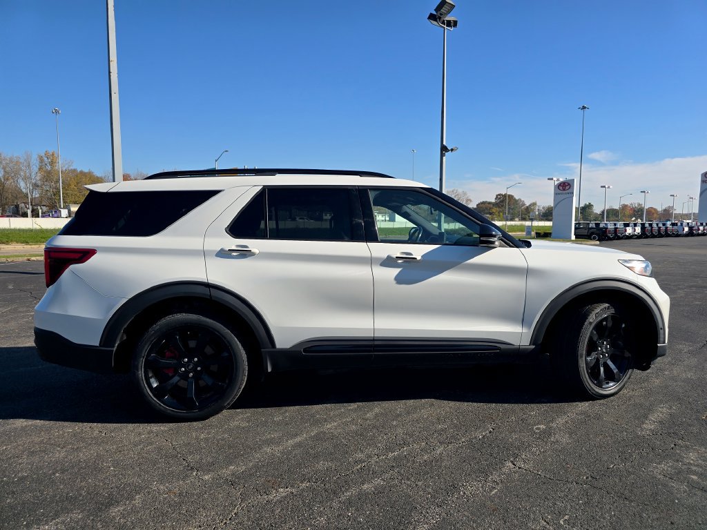 Used 2020 Ford Explorer ST w/ ST Street Pack AWD/4WD image 17