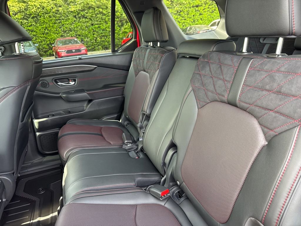 New 2026 Honda Pilot Black Edition image 11
