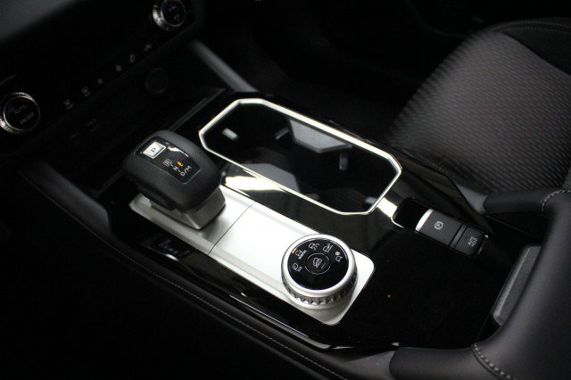 New 2026 Mitsubishi Outlander ES image 14