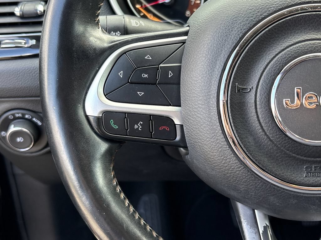 Used 2018 Jeep Compass Limited w/ Safe & Security Group FWD image 22