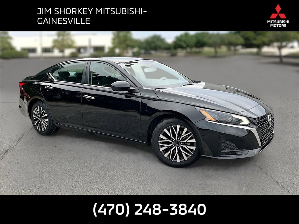Used 2023 Nissan Altima 2.5 SV