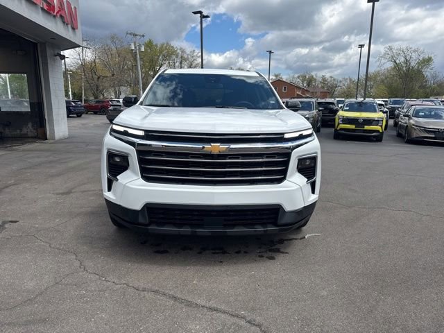Used 2026 Chevrolet Traverse LT AWD/4WD image 7