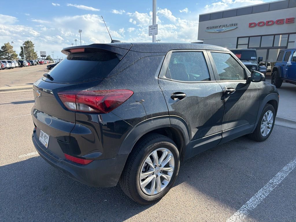Used 2023 Chevrolet TrailBlazer LS FWD image 3