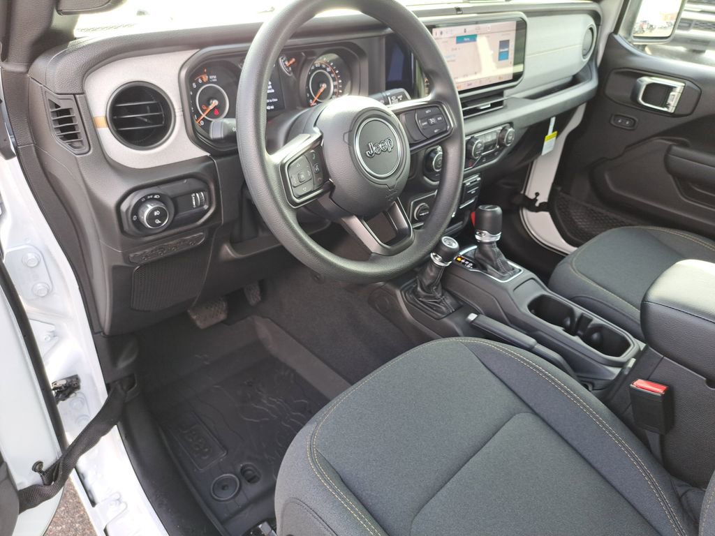 New 2026 Jeep Gladiator Sport image 19