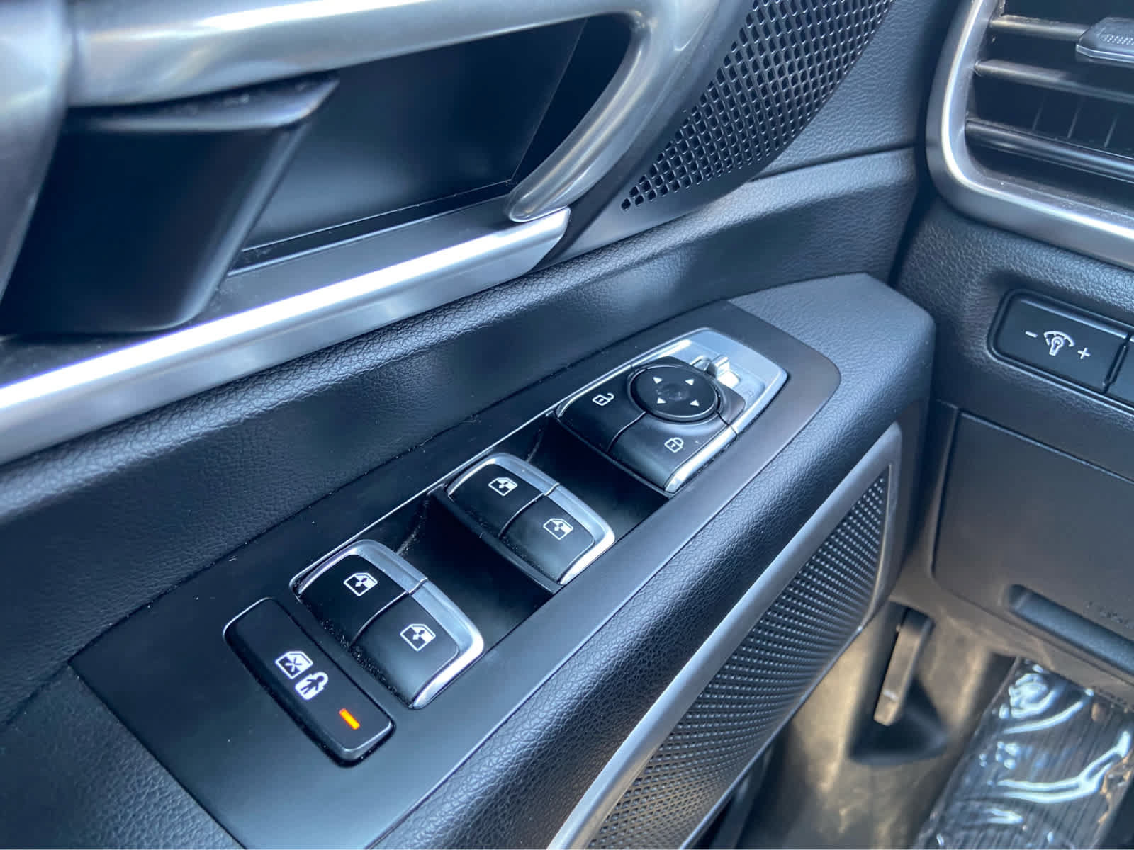 Used 2024 Kia Telluride S w/ S Sunroof Package FWD image 27