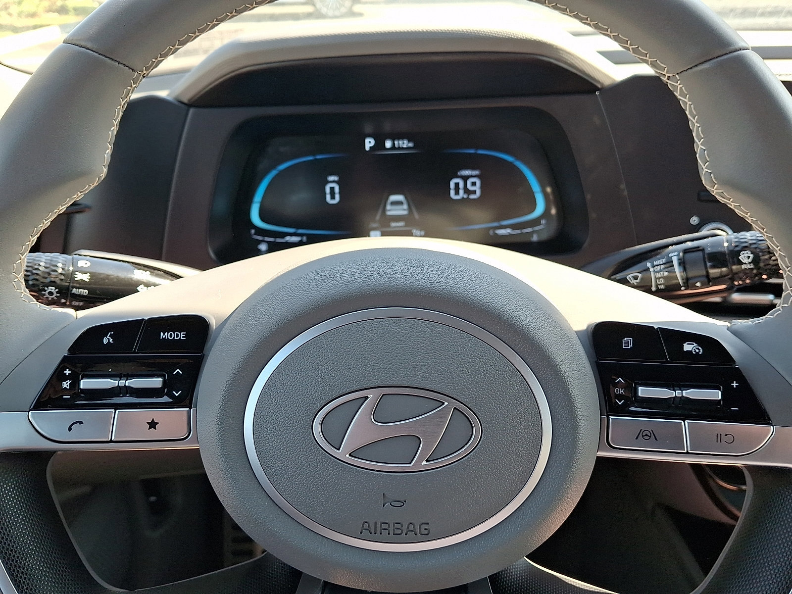 Certified 2025 Hyundai Elantra Sport FWD image 18