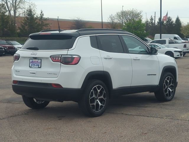 Used 2025 Jeep Compass Limited AWD/4WD image 3