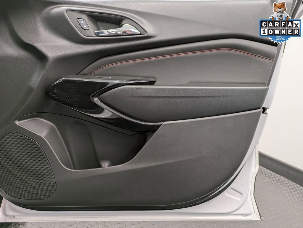 Used 2025 Chevrolet Trax RS w/ Driver Confidence Package image 28