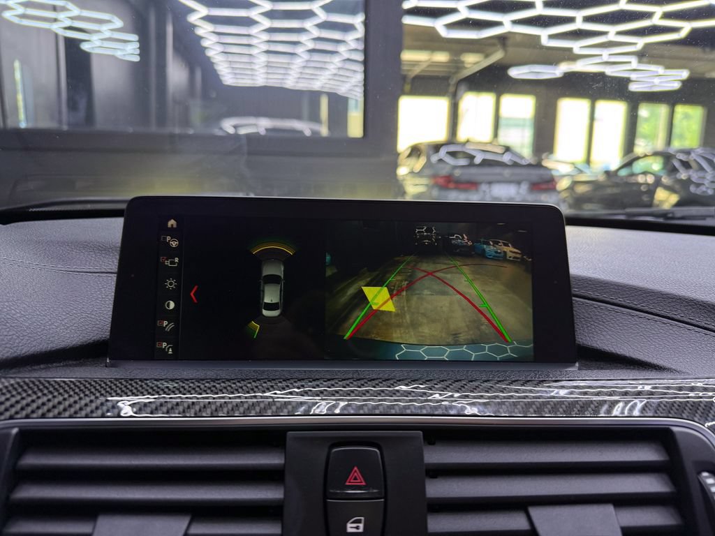 Used 2018 BMW M3 RWD image 29