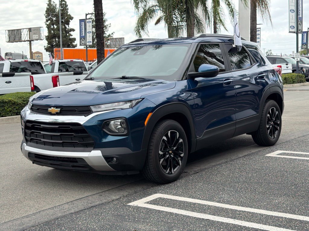 Used 2021 Chevrolet TrailBlazer LT w/ Convenience Package FWD image 6