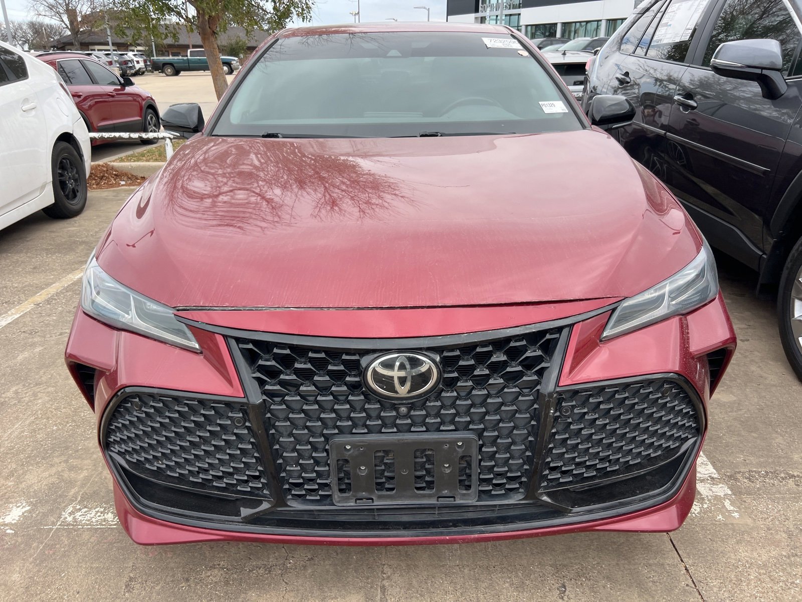 Used 2019 Toyota Avalon Touring image 2