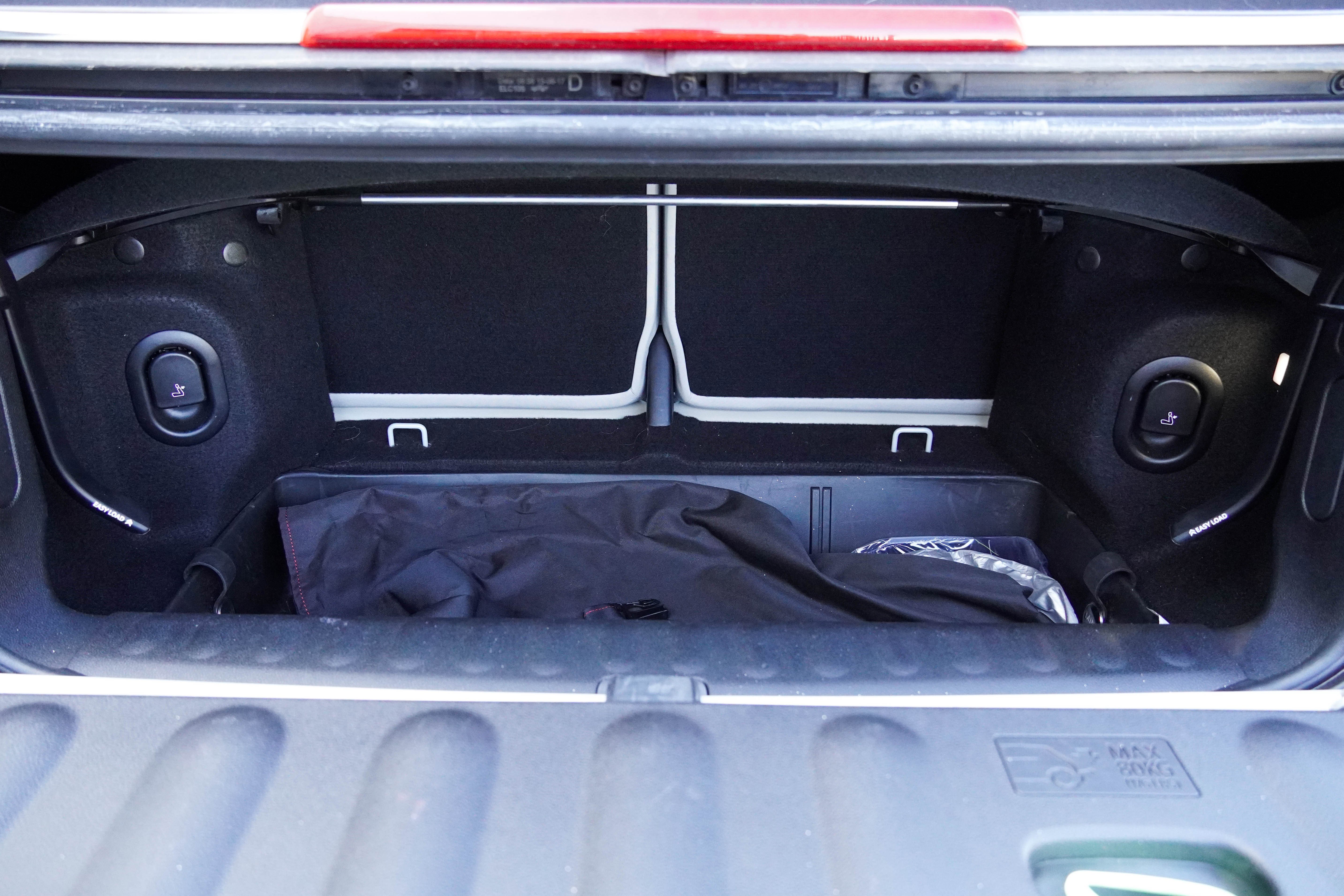 Used 2018 MINI Cooper Convertible image 37