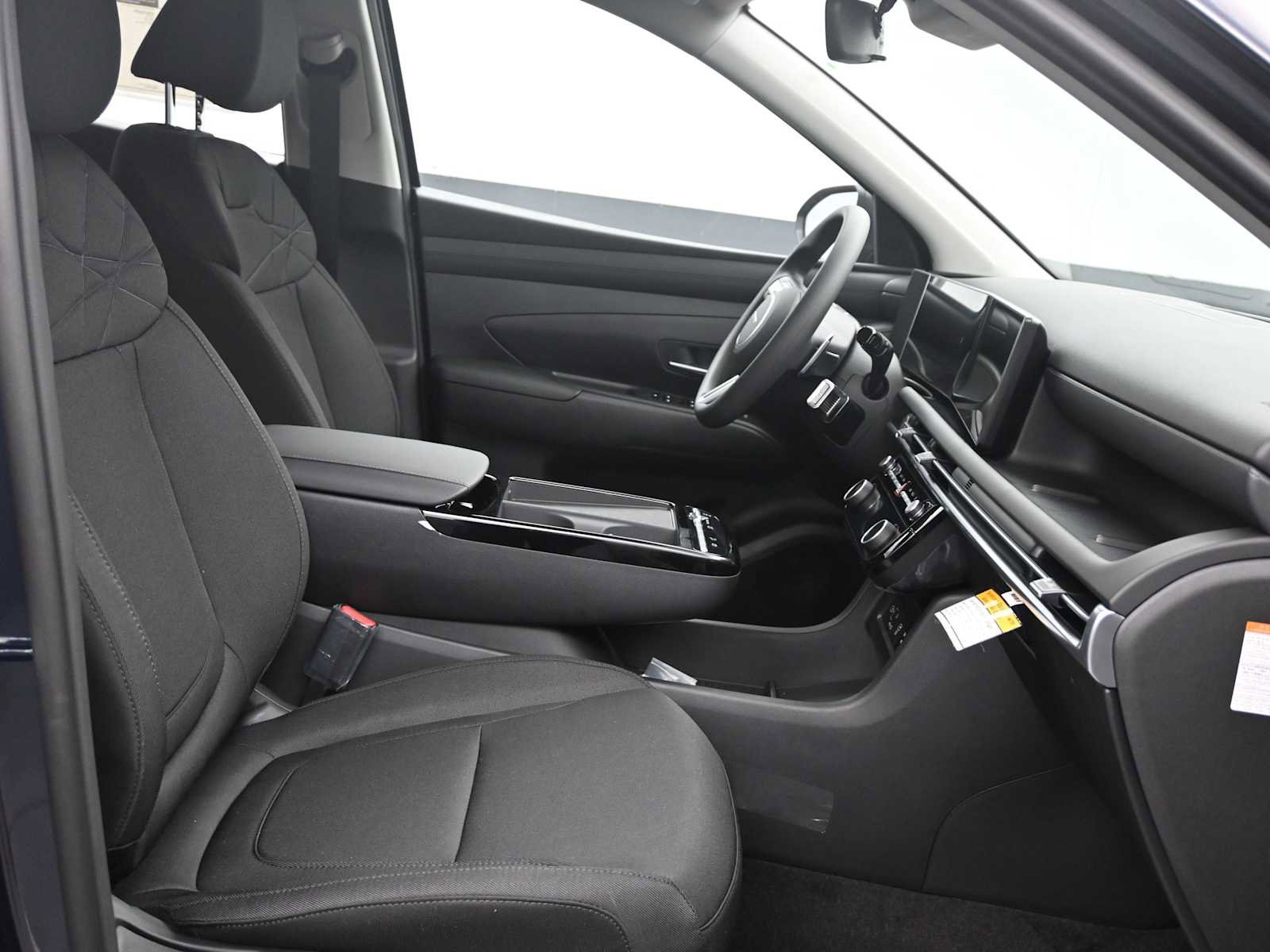 New 2026 Hyundai Tucson Blue SE image 11