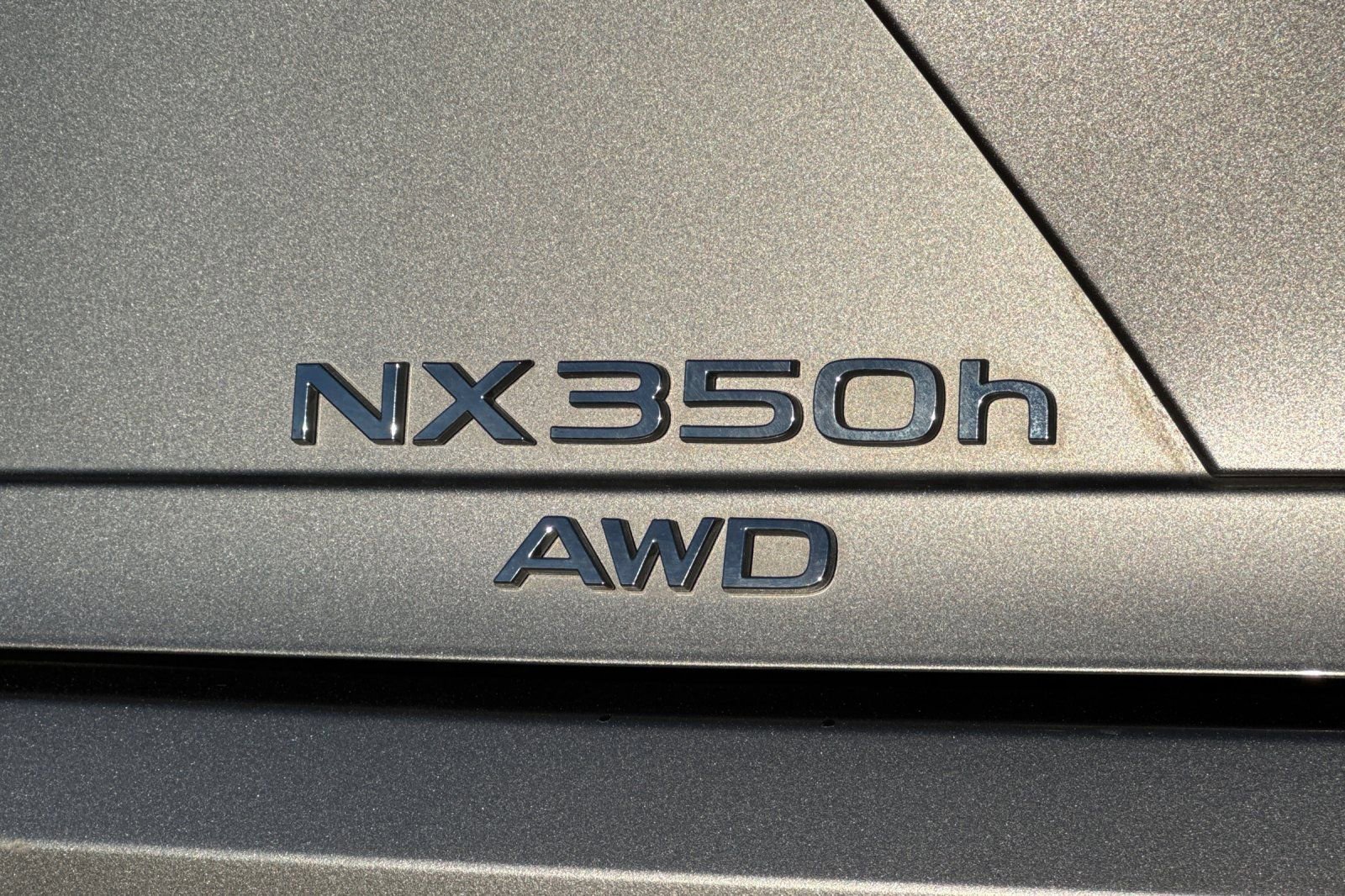 Used 2023 Lexus NX 350h AWD w/ Towing Package (2000 Lbs) image 28