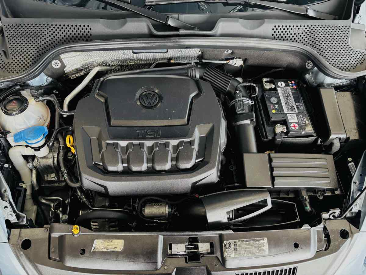 Used 2019 Volkswagen Beetle 2.0T Final Edition SEL FWD image 20