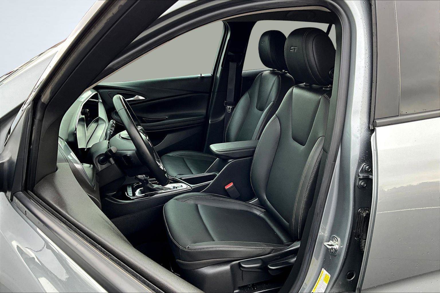 Used 2024 Buick Encore GX Sport Touring AWD/4WD image 26